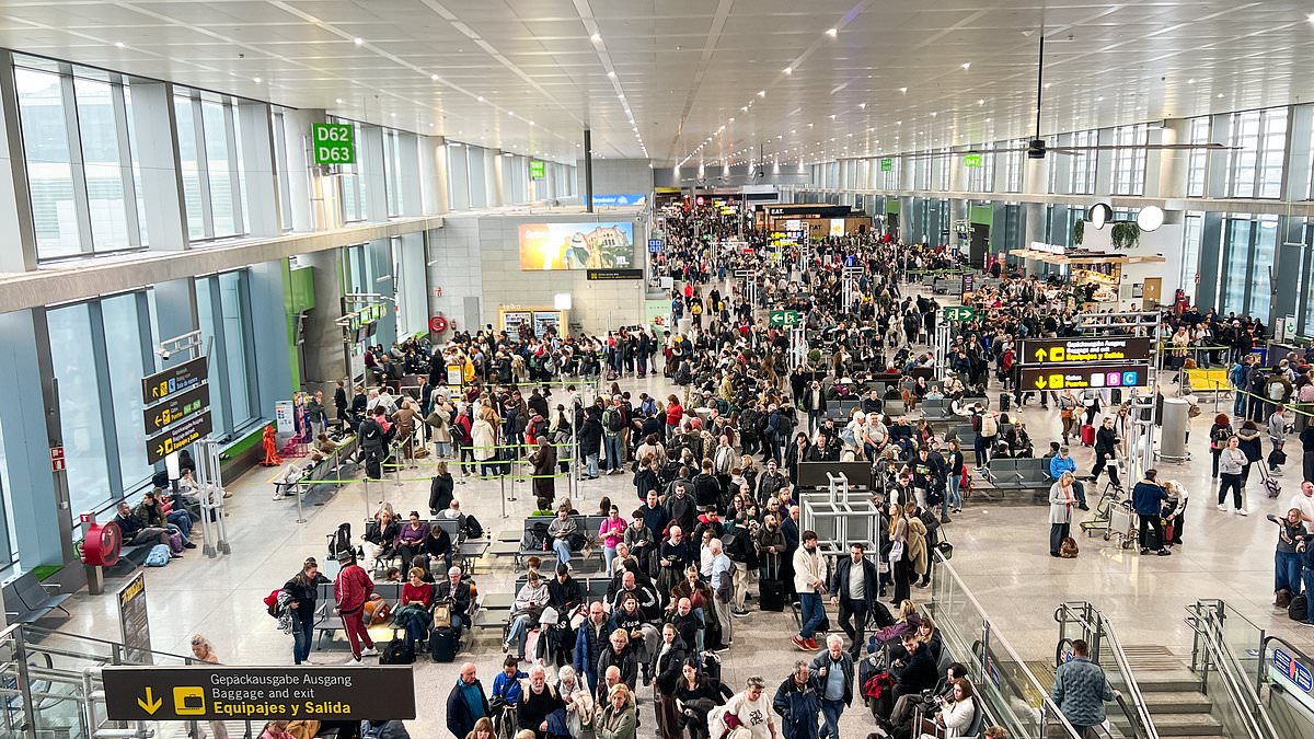 Ryanair Demands EU Scrap EES Border Chaos This Summer