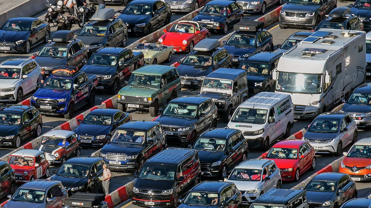 Dover Delays Hit as EU's New EES Border Checks Begin